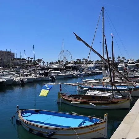 Boulouris, Grand 2 A 4 Personnes A 5min A Pied Des Plages Apartment